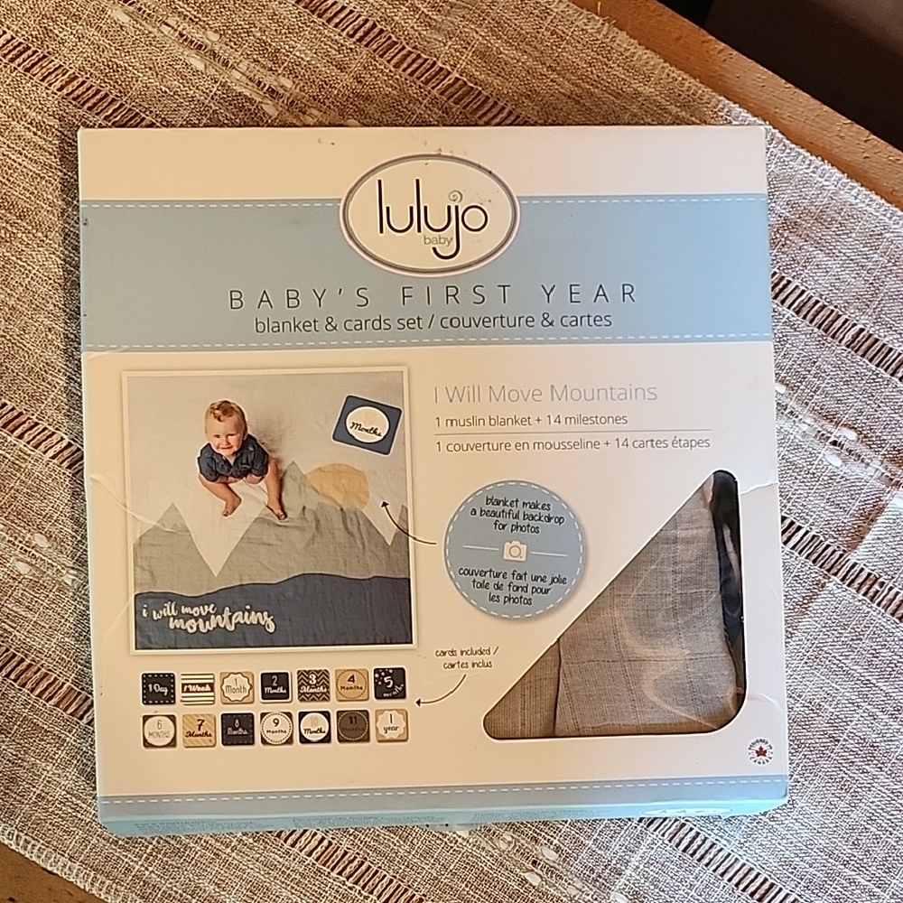 Lulujo Baby's First Year Blanket and Cards Set
